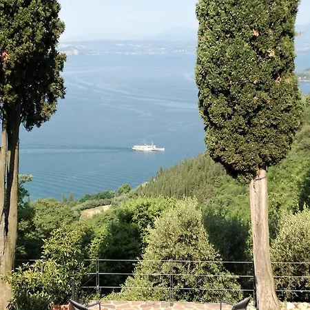 Dama Del Lago